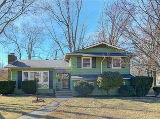 7900 Maple Ave, Raytown, MO 64138