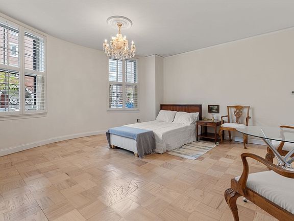 4th image of 27 Bowdoin St APT 1C