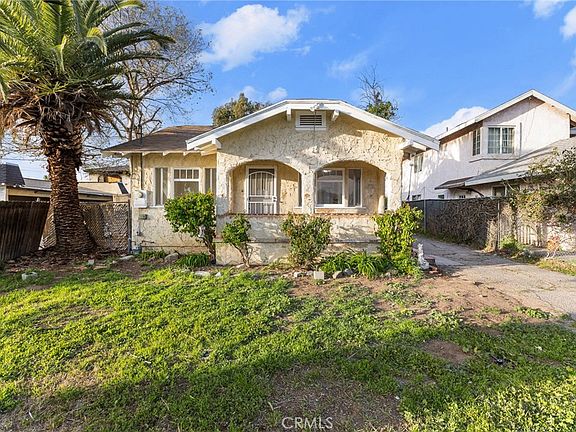 2nd image of 230 E Wilson St