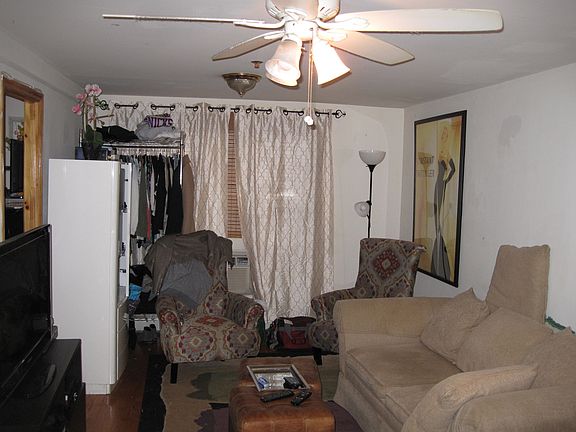 2nd image of 7552 113th St APT 2R