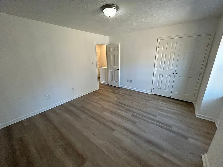 922 Blankenship Rd — Photo 5