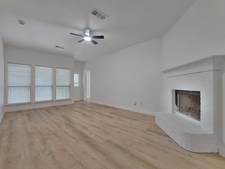 8022 Genesis Dr — Photo 22