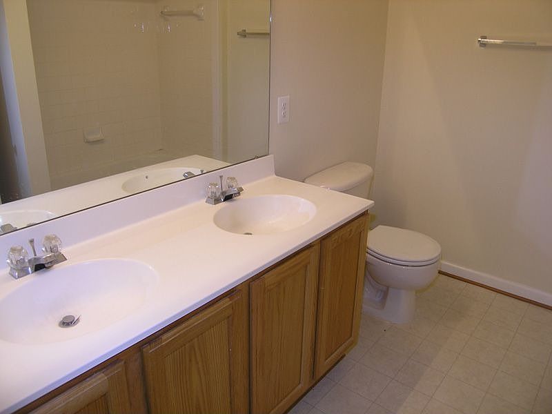 2nd image of 4317 Windom Pl NW