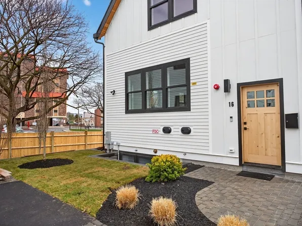 16 Hamlet St #16, Somerville, MA 02143