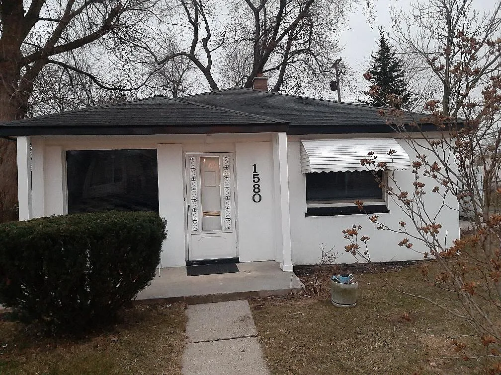 1580 Garfield St photo 1
