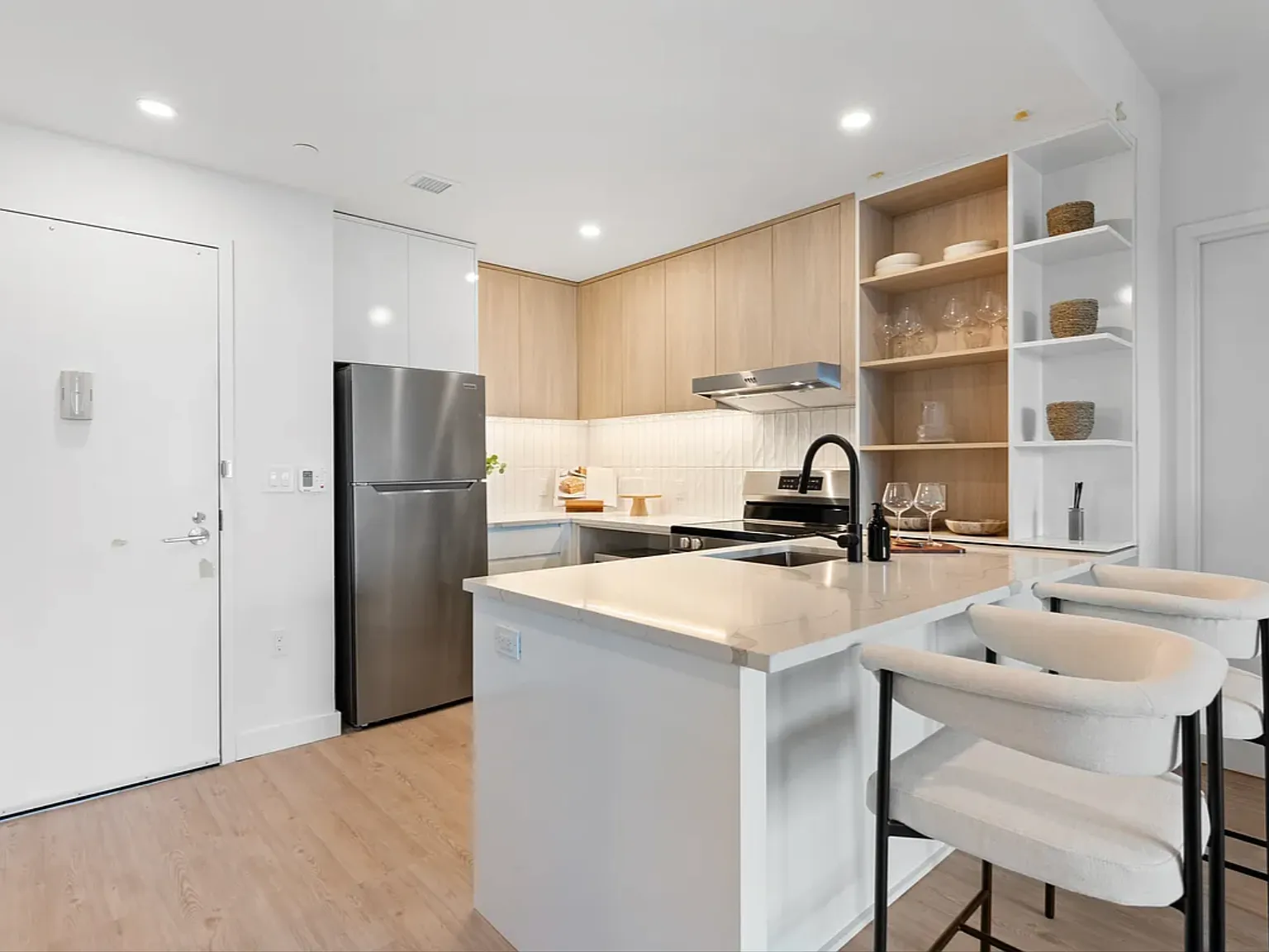 827 Sterling Place — Photo 4