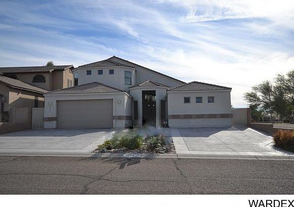 1st image of 2080 E Desert Lakes Dr