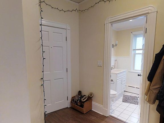 3rd image of 21 Chandler St #2J