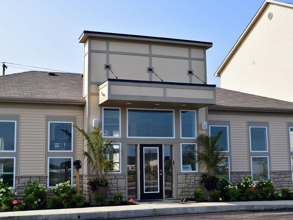 Building Photo 5