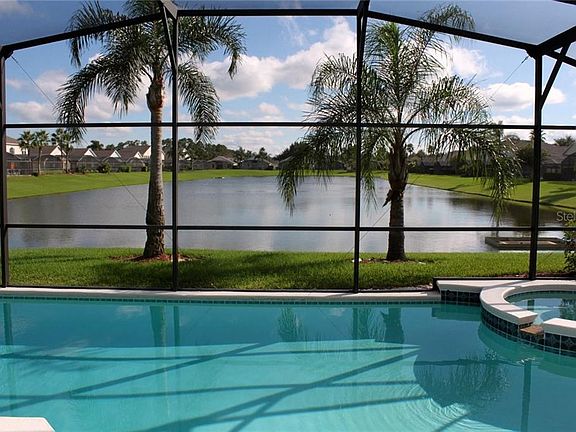 2nd image of 1072 Lake Berkley Dr