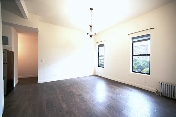 Rented by REAL New York | media 9