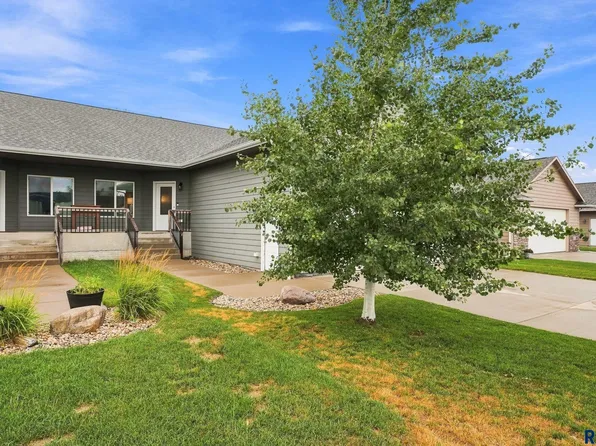 2327 N Main Ave, Tea, SD 57064