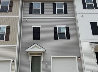 2624 Cougar Ln, Locust Grove, VA 22508
