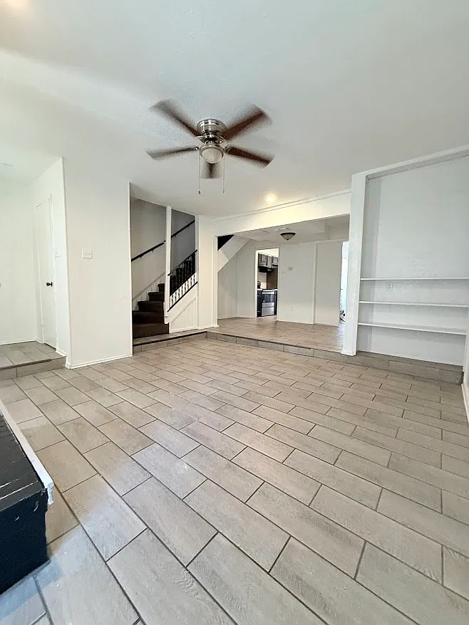 3 bed, 1303 sqft, $1,600 — Photo 2