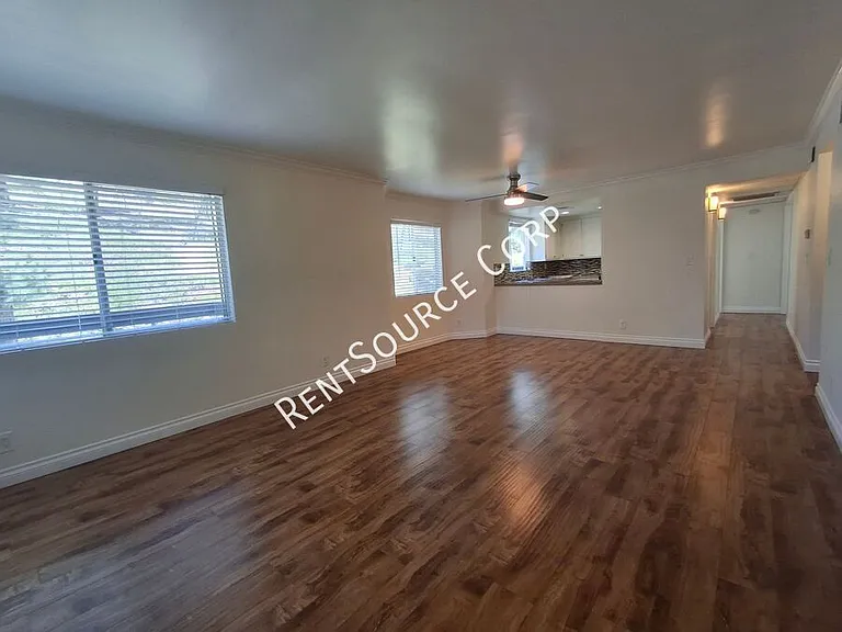 26901 Rainbow Glen Dr #643 — Photo 4