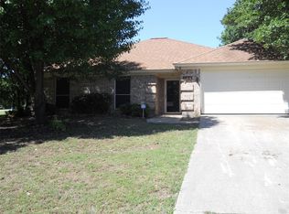 924 Wayne Trl, Azle, TX 76020