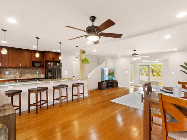 606 Koko Isle Cir #1903, Honolulu, HI 96825