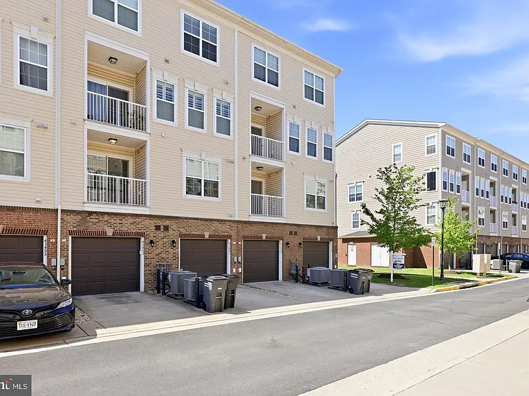 43487 Town Gate Sq — Photo 51