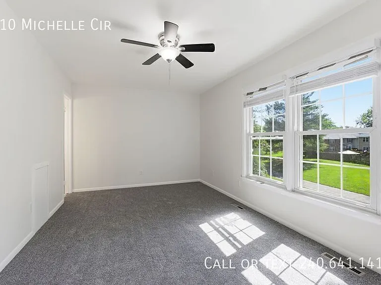 210 Michele Cir — Photo 12