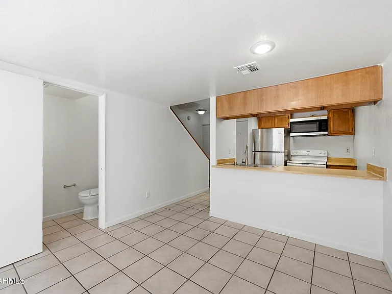 12231 N 21st Ave #3 — Photo 7