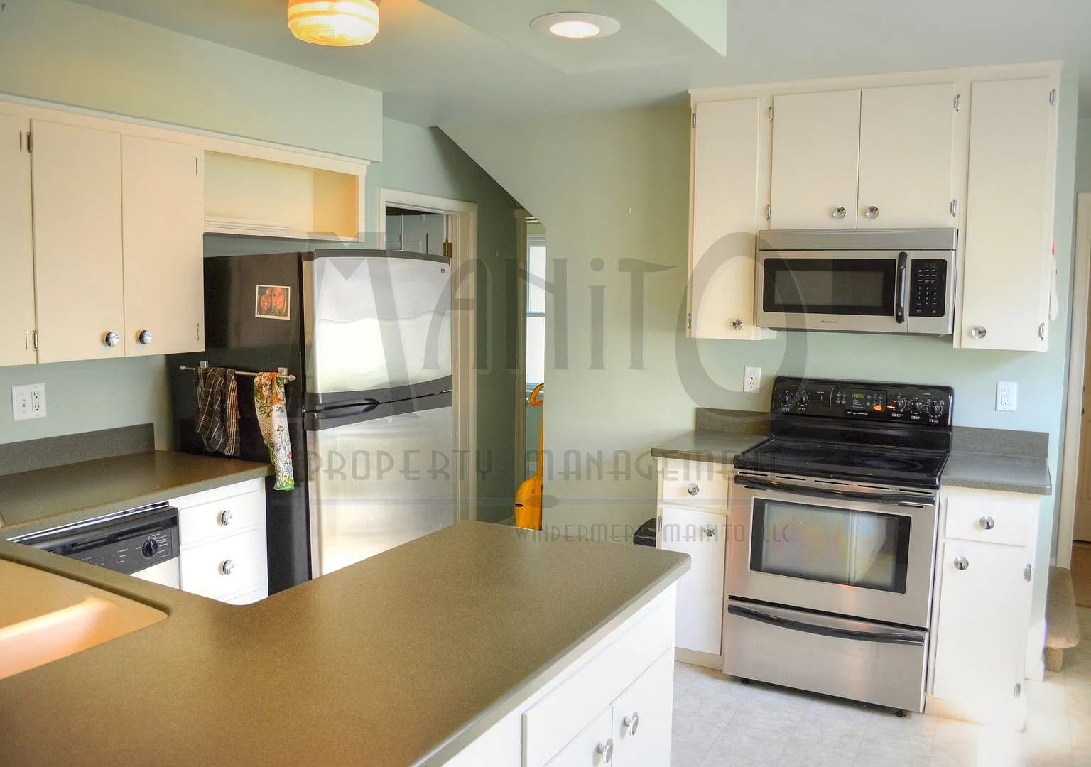 **Coming Soon** Vintage North Side Craftsman — Photo 2