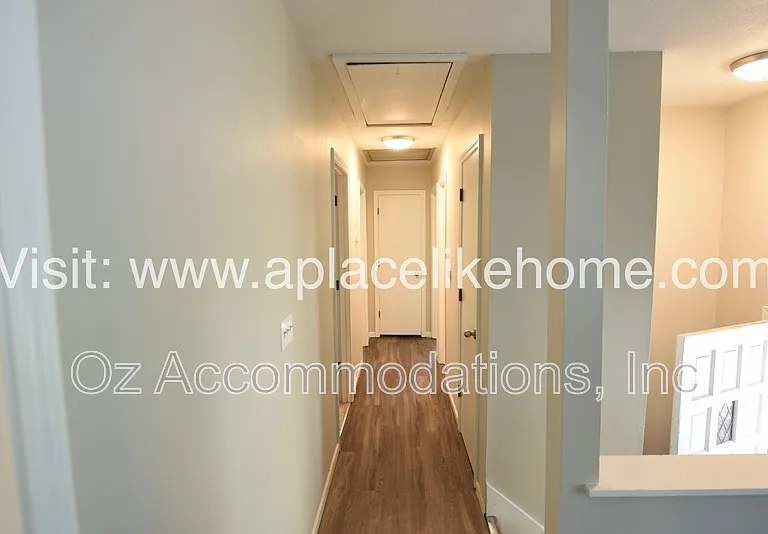 5521 Perry Ln — Photo 17