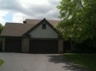 2029 Crystal Ln, Belvidere, IL 61008