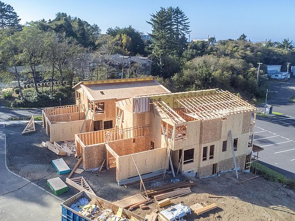 5th image of 455 SE Shell Ave
