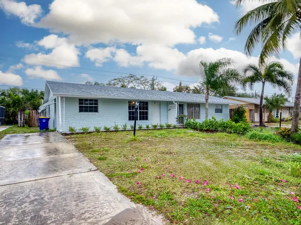 2319 NE Rustic Way, Jensen Beach, FL 34957