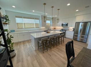 2220 S Cordon Gln, Escondido, CA 92025