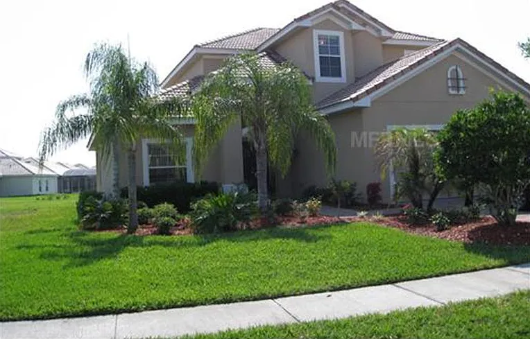 3705 Greencrest Ct — Photo 1