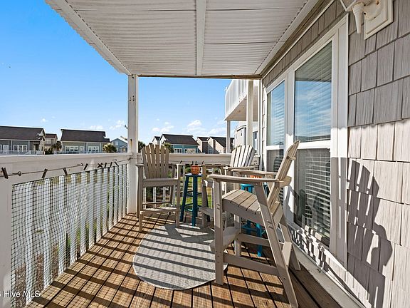 5th image of 4 Seabrook Road #2