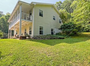 5600 Mountain Valley Way, Young Harris, GA 30582
