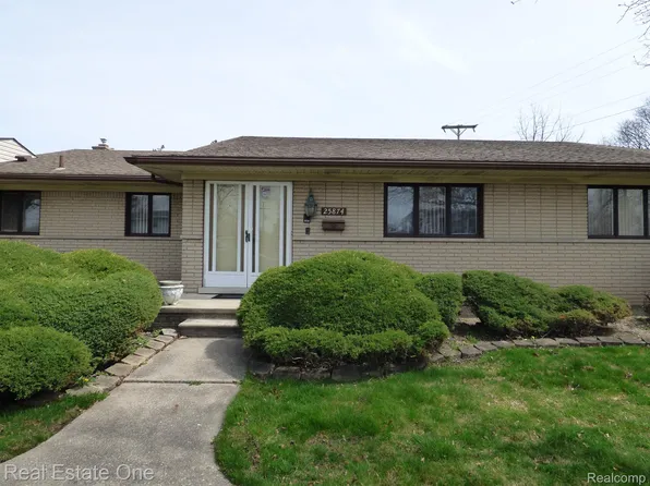 25874 Lathrup St, Southfield, MI 48075