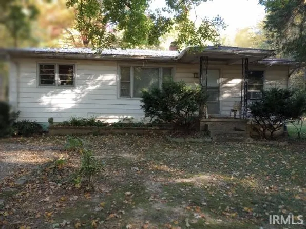 1166 W Maple Grove Rd, Boonville, IN 47601