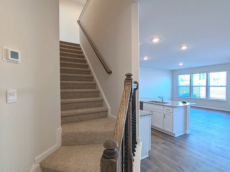 1664 Hallview Ct — Photo 6