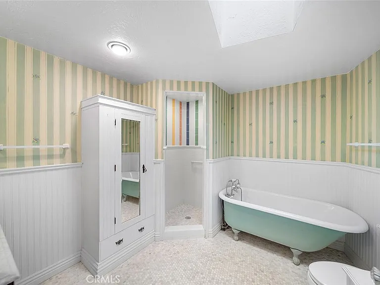 905 Emerald Bay — Photo 34