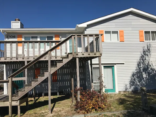 1306 Emerald Dr, Emerald Isle, NC 28594