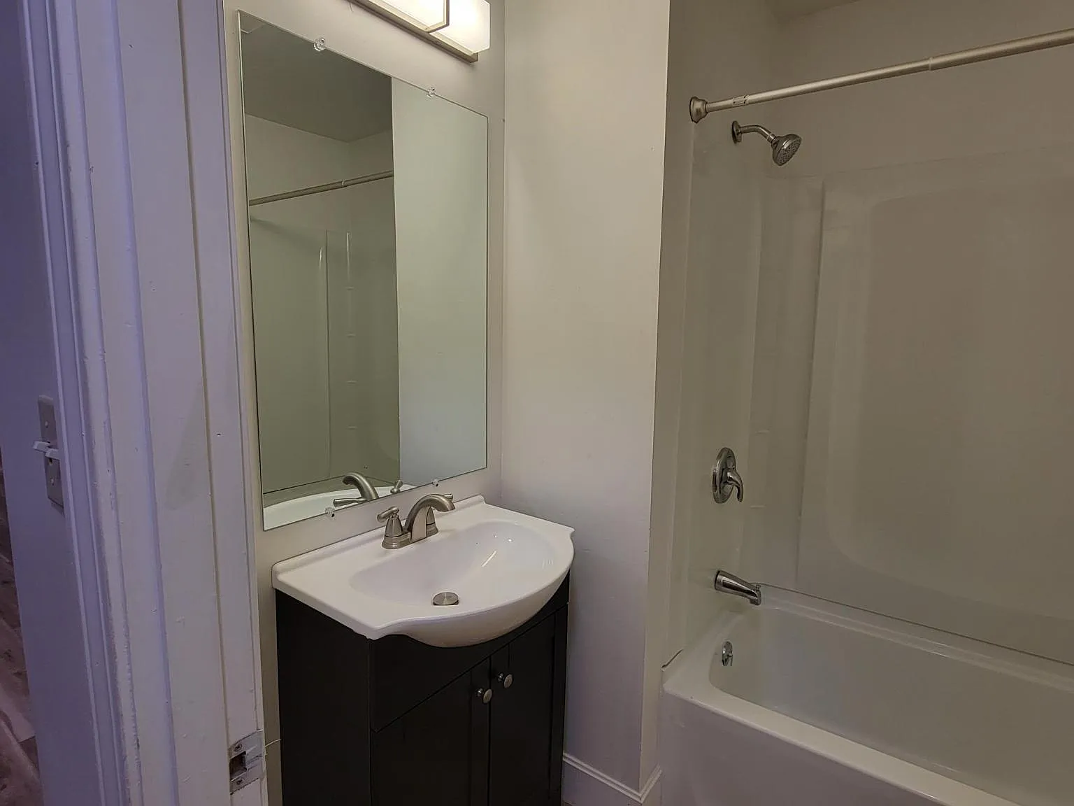 1 bed, 850 sqft, $725 — Photo 3