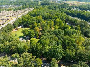 1861 Standing Springs Rd, Greenville, SC 29605