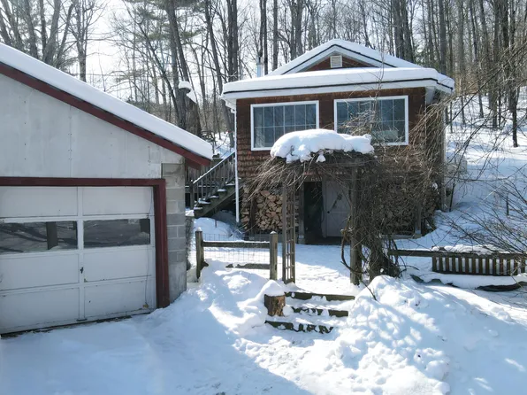 649 Springfield Rd, Wilmington, NY 12997