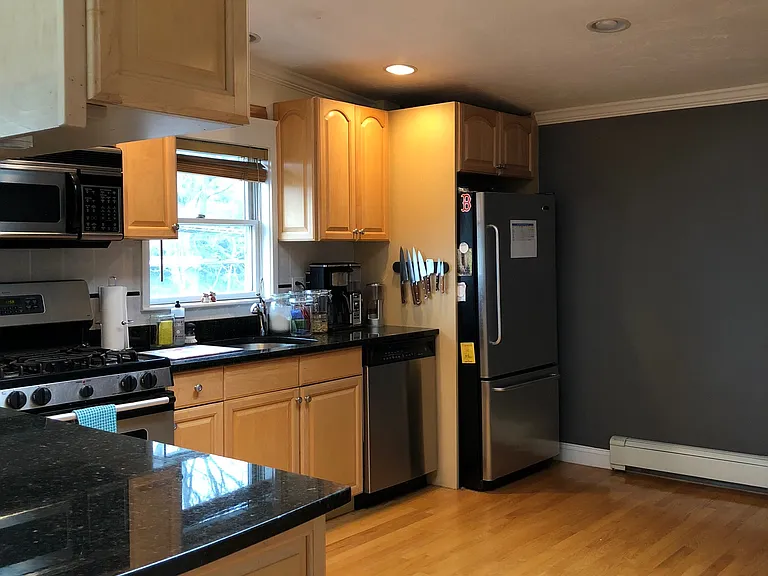 118 Sherman St #118 — Photo 5