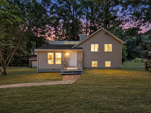 162 E Rexford Dr, Newport News, VA 23608