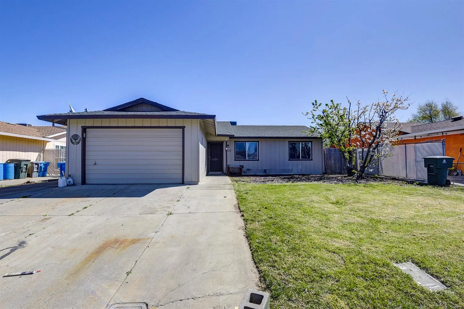 9235 Jean St photo 1