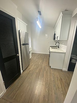 2nd image of 92 Court St Floor 2