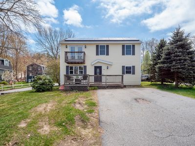 69 Willowdale Ave, Tyngsboro, MA, 01879