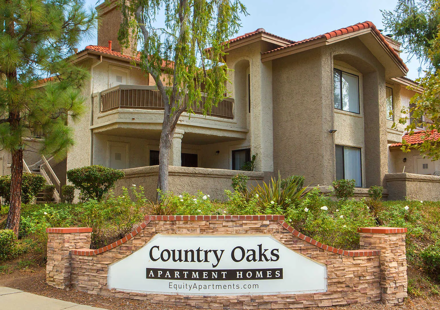 Country Oaks — Photo 2