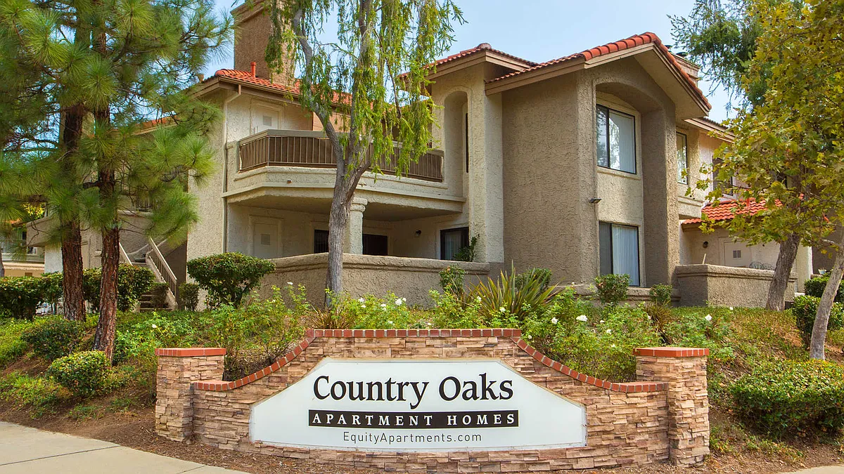 Entryway - Country Oaks