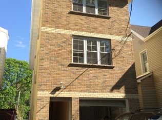 255 Arlington Ave, Brooklyn, NY 11208