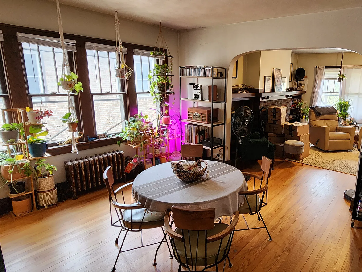2 bed, 1150 sqft, $1,700 — Photo 3